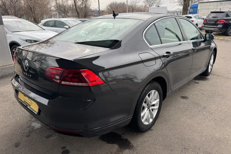 Volkswagen Passat din 2021 cu 72.000 km - oferta VOL187363 - foto 9