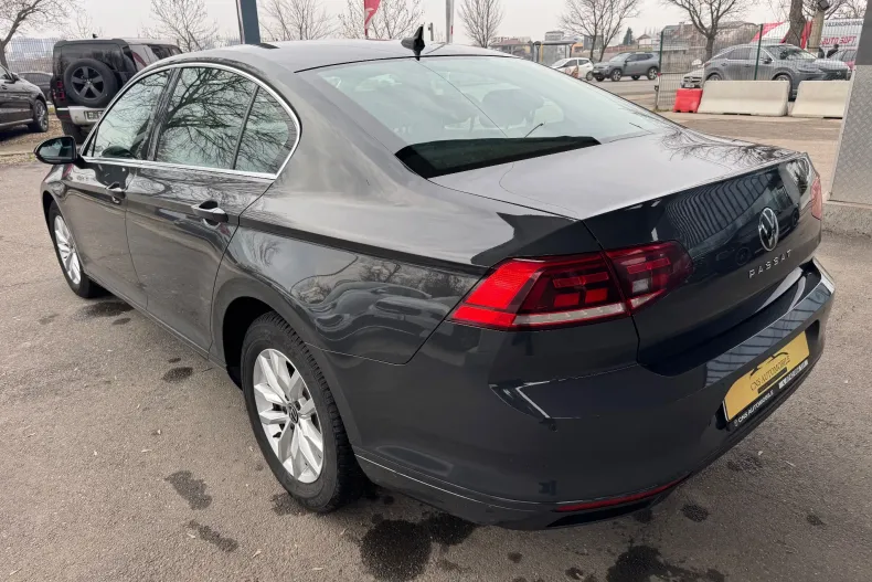 Volkswagen Passat din 2021 cu 72.000 km - oferta VOL187363 - foto 11