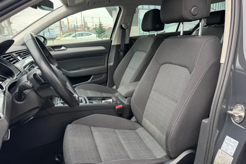 Volkswagen Passat din 2021 cu 72.000 km - oferta VOL187363 - foto 19