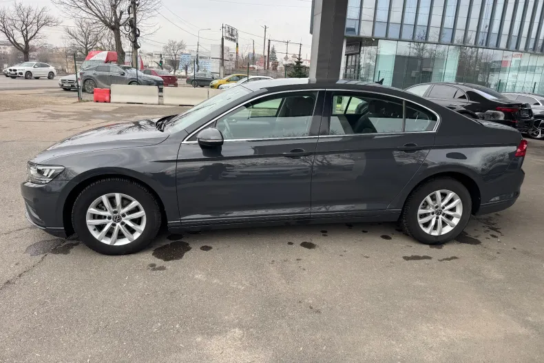 Volkswagen Passat din 2021 cu 72.000 km - oferta VOL187363 - foto 22