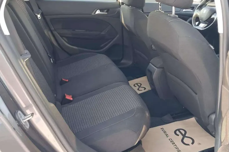 Peugeot 308 din 2020 cu 97.944 km - oferta PEU187367 - foto 8