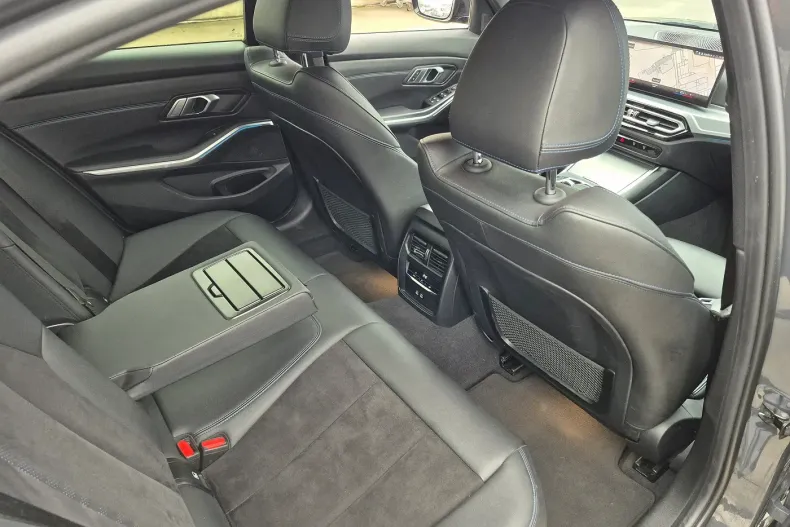 BMW Seria 3 din 2023 cu 120.000 km - oferta BMW187368 - foto 15