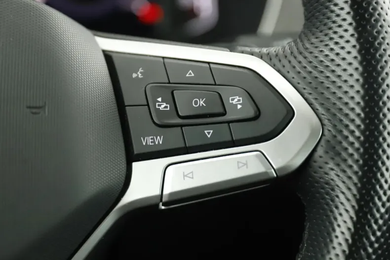 Volkswagen Passat din 2021 cu 75.472 km - oferta VOL187386 - foto 19