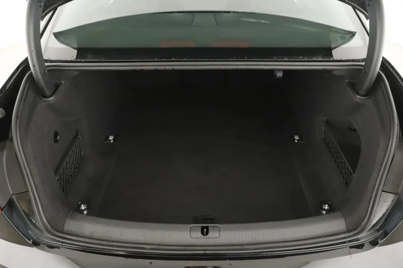 Audi A4 din 2022 cu 49.877 km - oferta AUD187388 - foto 15