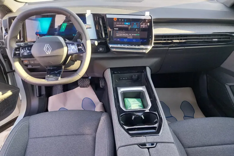 Renault Austral din 2024 cu 7 km - oferta REN187399 - foto 3