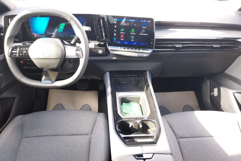 Renault Austral din 2024 cu 12 km - oferta REN187400 - foto 3