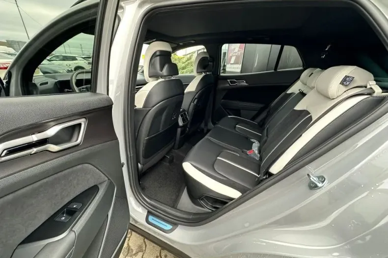 Kia Sportage din 2025 cu 5 km - oferta KIA187401 - foto 5