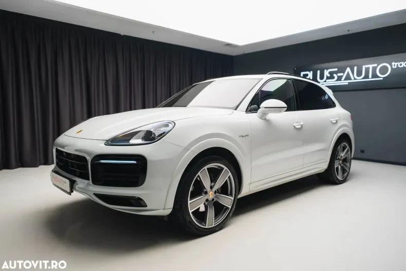Porsche Cayenne din 2023 cu 68.302 km - oferta POR187408 - foto 3