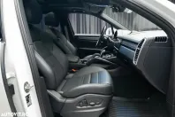 Porsche Cayenne din 2023 cu 68.302 km - oferta POR187408 - foto 19