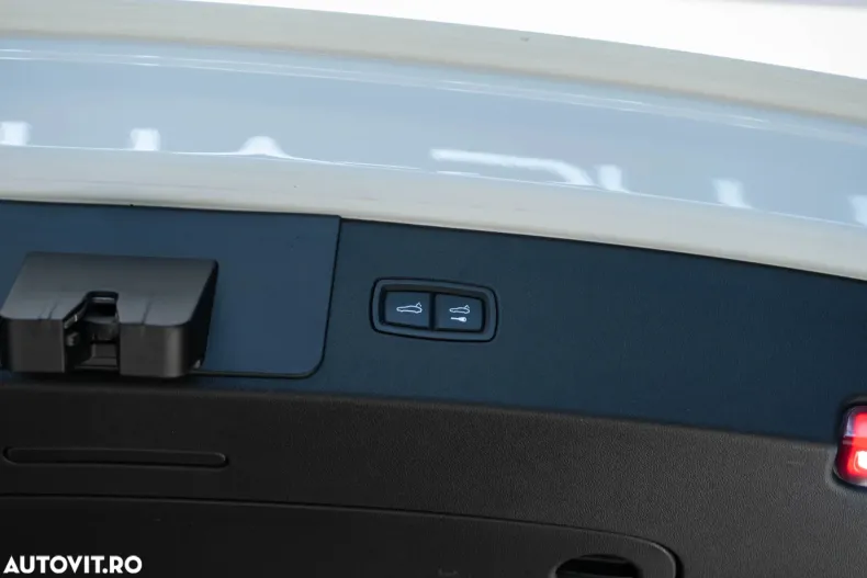 Porsche Cayenne din 2023 cu 68.302 km - oferta POR187408 - foto 28