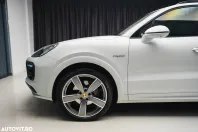Porsche Cayenne din 2023 cu 68.302 km - oferta POR187408 - foto 32