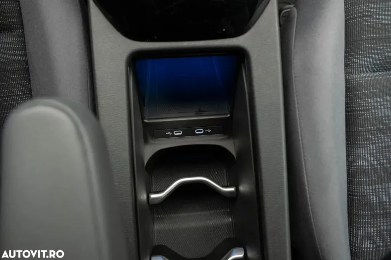 Volkswagen ID.4 din 2021 cu 54.075 km - oferta VOL187409 - foto 19