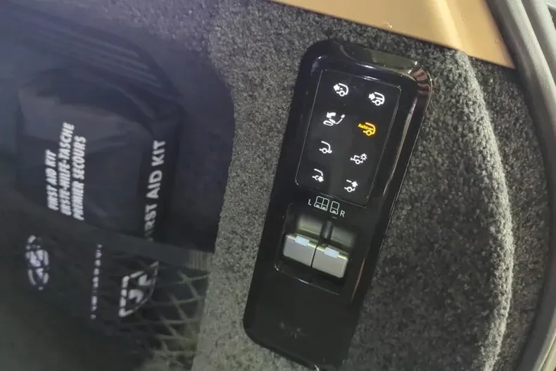 Land Rover Range Rover din 2022 cu 24.994 km - oferta LAN187421 - foto 11