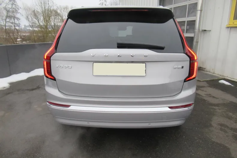 Volvo XC90 din 2025 cu 9.300 km - oferta VOL187422 - foto 6