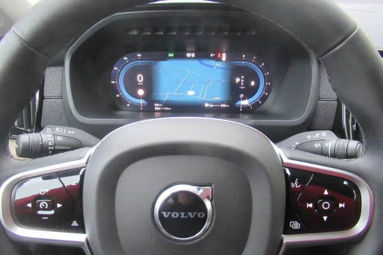 Volvo XC90 din 2025 cu 9.300 km - oferta VOL187422 - foto 9