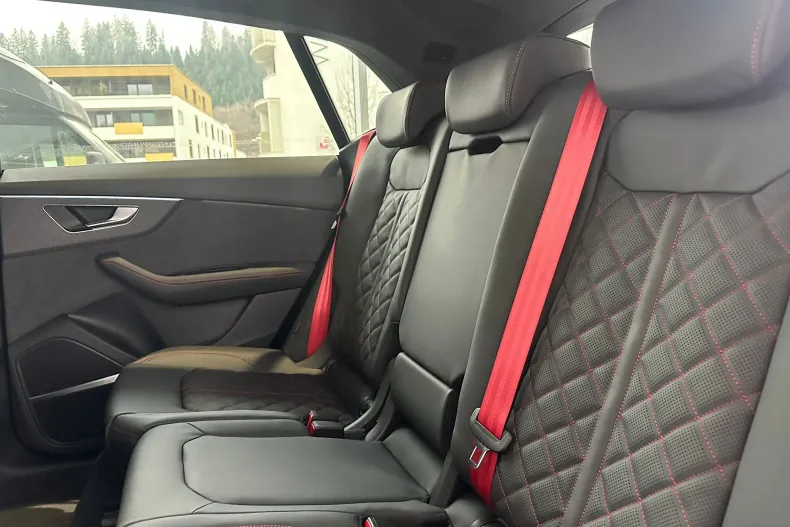 Audi Q8 din 2026 cu 13 km - oferta AUD187423 - foto 12