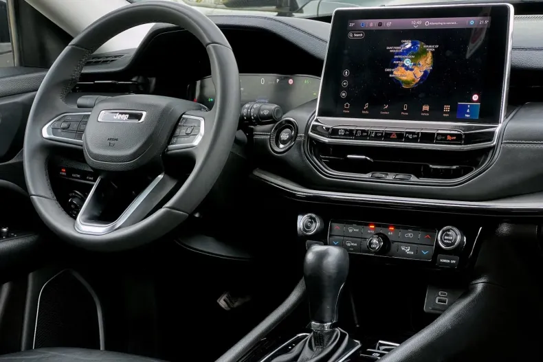 Jeep Compass din 2023 cu 89.516 km - oferta JEE187425 - foto 8