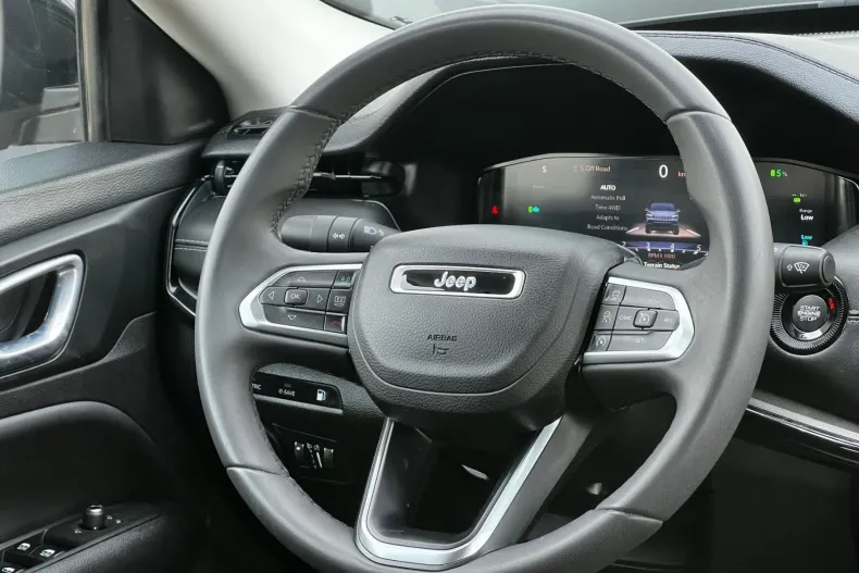 Jeep Compass din 2023 cu 89.516 km - oferta JEE187425 - foto 10