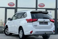 Mitsubishi Outlander din 2020 cu 131.685 km - oferta MIT187426 - foto 3