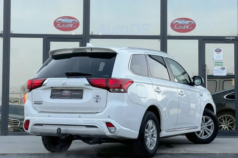 Mitsubishi Outlander din 2020 cu 131.685 km - oferta MIT187426 - foto 4