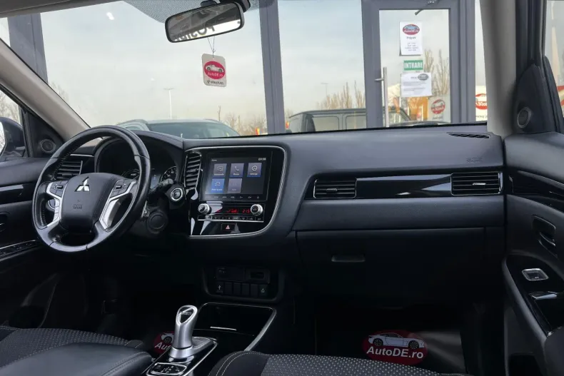 Mitsubishi Outlander din 2020 cu 131.685 km - oferta MIT187426 - foto 6