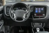 Mitsubishi Outlander din 2020 cu 131.685 km - oferta MIT187426 - foto 9