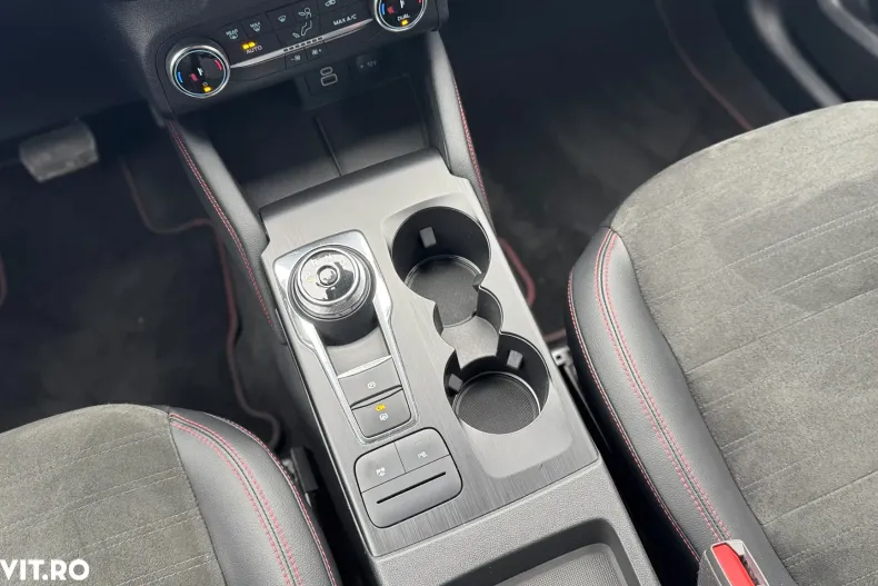 Ford Kuga din 2023 cu 150.000 km - oferta FOR187432 - foto 10