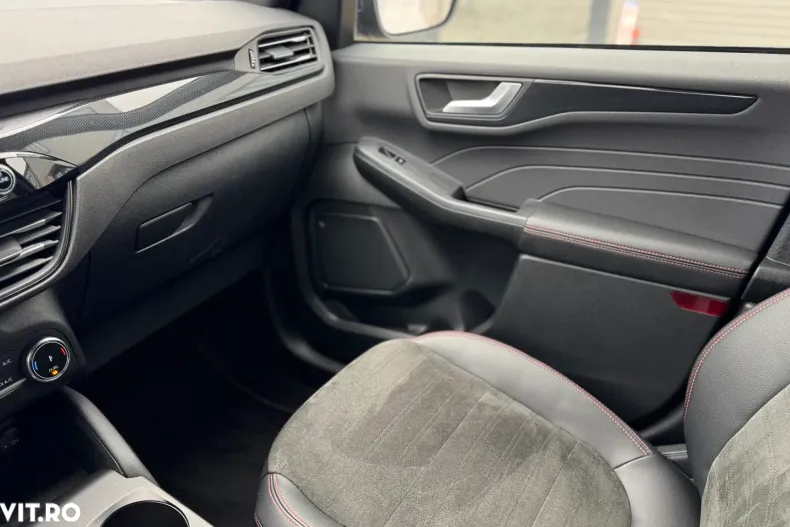 Ford Kuga din 2023 cu 150.000 km - oferta FOR187432 - foto 11