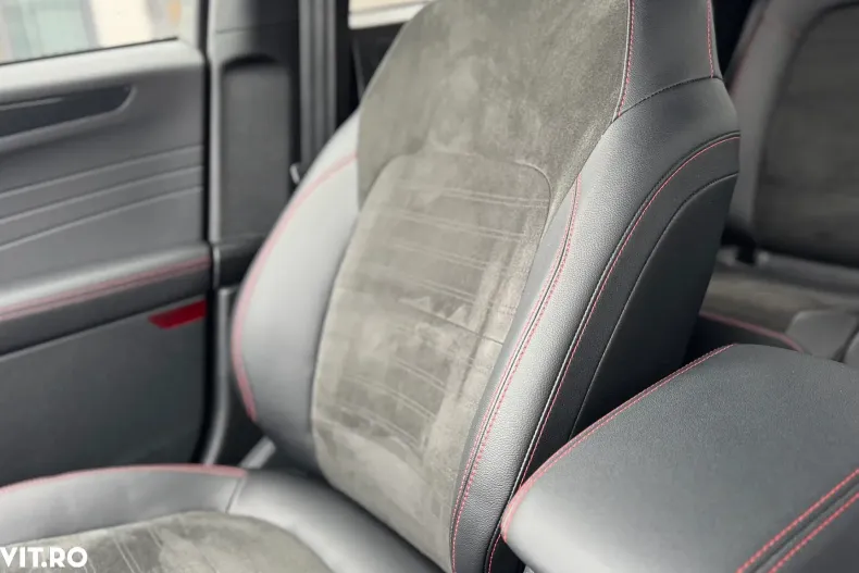 Ford Kuga din 2023 cu 150.000 km - oferta FOR187432 - foto 12