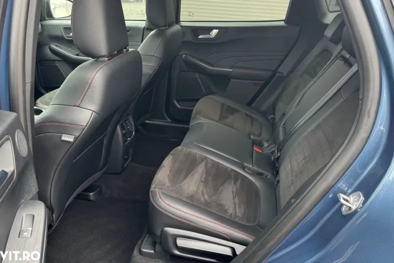 Ford Kuga din 2023 cu 150.000 km - oferta FOR187432 - foto 14