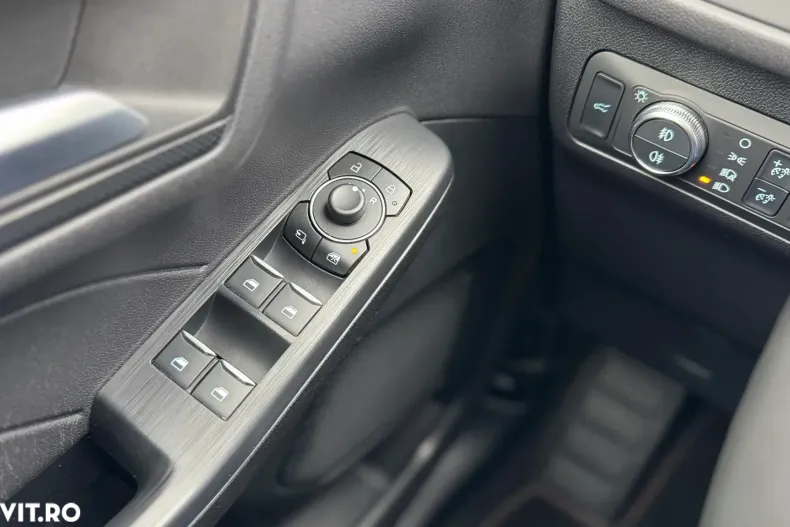 Ford Kuga din 2023 cu 150.000 km - oferta FOR187432 - foto 33