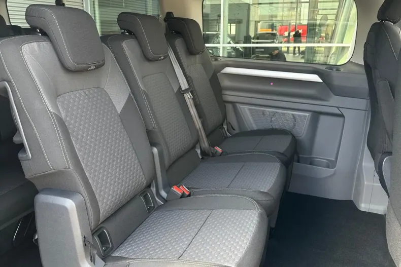 Volkswagen Caravelle din 2026 cu 5 km - oferta VOL187434 - foto 3