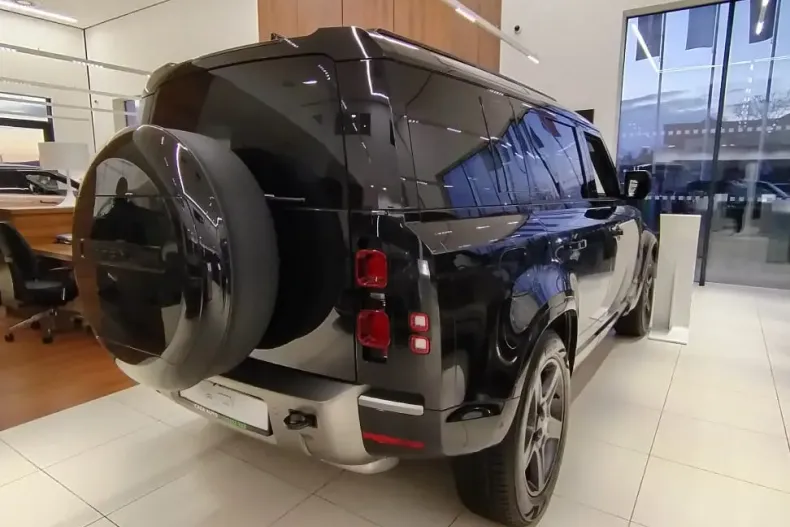 Land Rover Defender din 2025 cu 900 km - oferta LAN187440 - foto 2