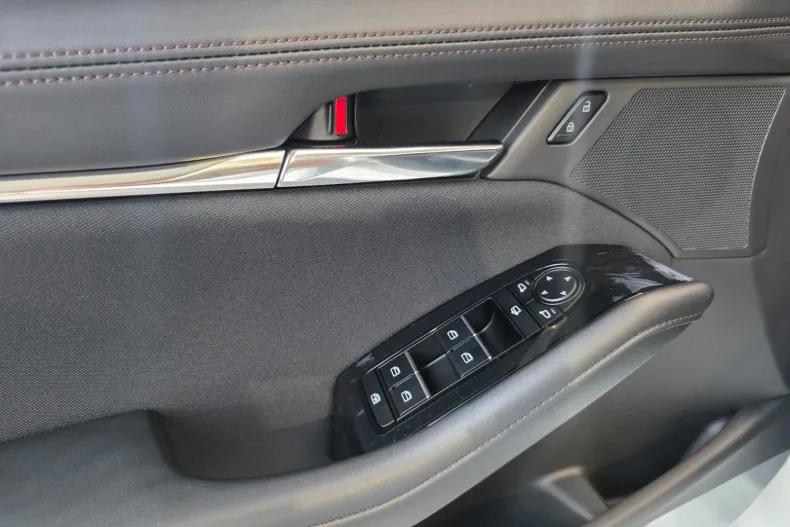 Mazda 3 din 2025 cu 2 km - oferta MAZ187448 - foto 6