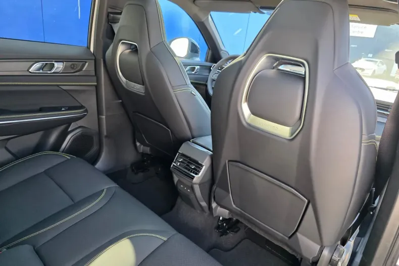 Lynk & Co 01 din 2024 cu 1.900 km - oferta LYN187454 - foto 25