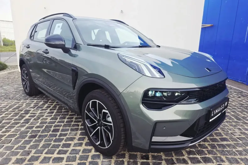 Lynk & Co 01 din 2025 cu 2 km - oferta LYN187455 - foto 1