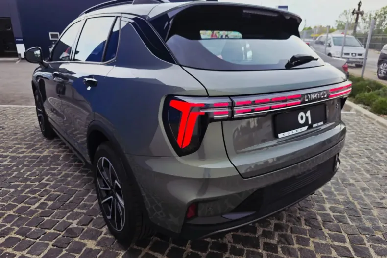 Lynk & Co 01 din 2025 cu 2 km - oferta LYN187455 - foto 5