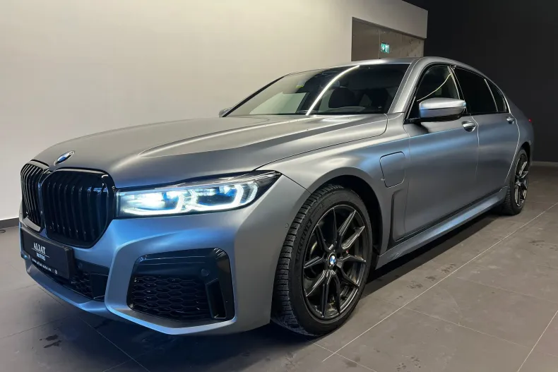 BMW Seria 7 din 2020 cu 112.261 km - oferta BMW187461 - foto 1