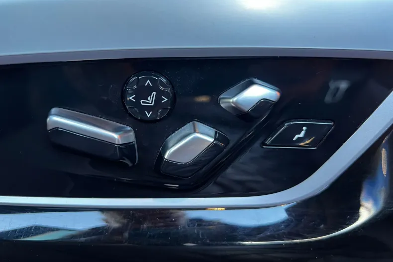 BMW Seria 7 din 2020 cu 112.261 km - oferta BMW187461 - foto 11