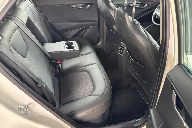 Kia Niro din 2022 cu 130.000 km - oferta KIA187465 - foto 15