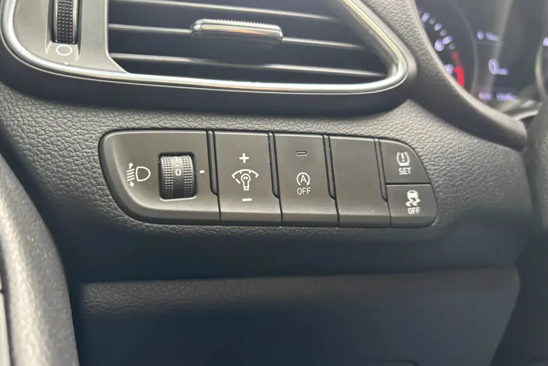 Hyundai i30 din 2021 cu 57.000 km - oferta HYU187466 - foto 19