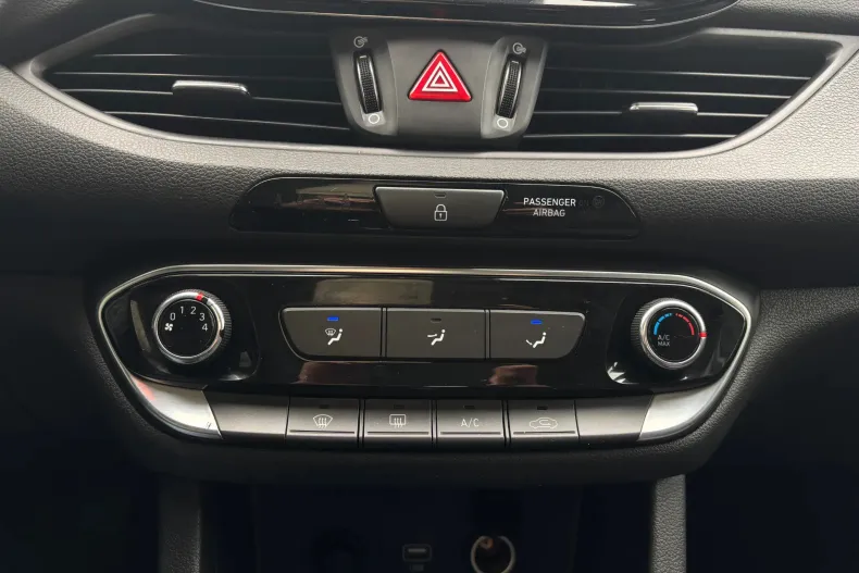 Hyundai i30 din 2021 cu 57.000 km - oferta HYU187466 - foto 22