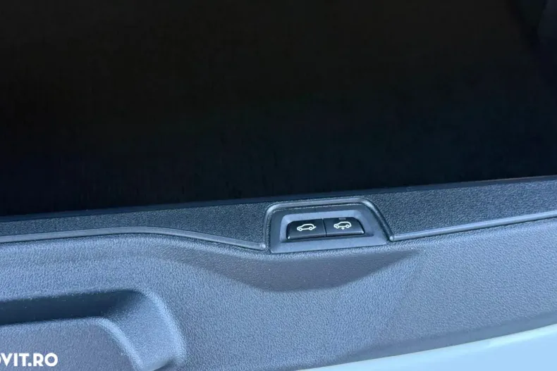 BMW X5 M (Seria X) din 2020 cu 54.045 km - oferta BMW187470 - foto 22