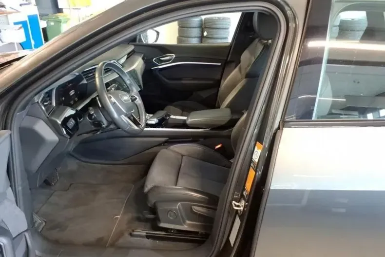 Audi e-tron din 2022 cu 115.527 km - oferta AUD187471 - foto 5