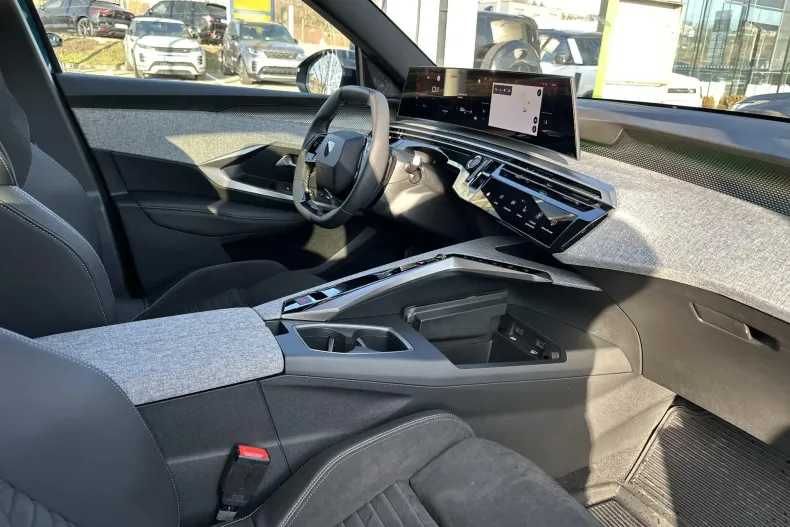 Peugeot 3008 din 2025 cu 1.000 km - oferta PEU187483 - foto 13