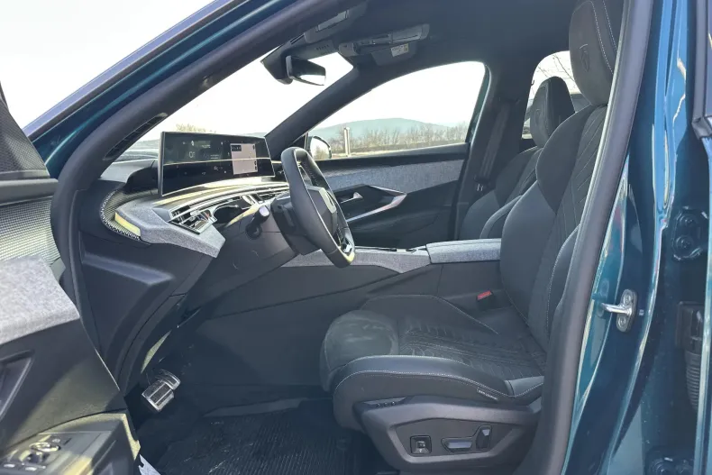 Peugeot 3008 din 2025 cu 1.000 km - oferta PEU187483 - foto 14