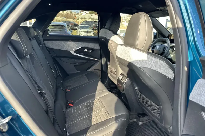 Peugeot 3008 din 2025 cu 1.000 km - oferta PEU187483 - foto 15