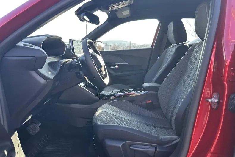 Peugeot 2008 din 2020 cu 1.300 km - oferta PEU187486 - foto 13