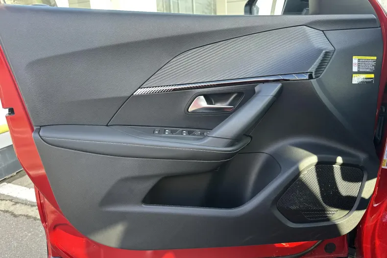 Peugeot 2008 din 2020 cu 1.300 km - oferta PEU187486 - foto 16