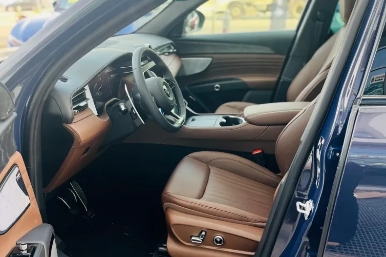 Maserati Grecale din 2025 cu 1 km - oferta MAS187489 - foto 10